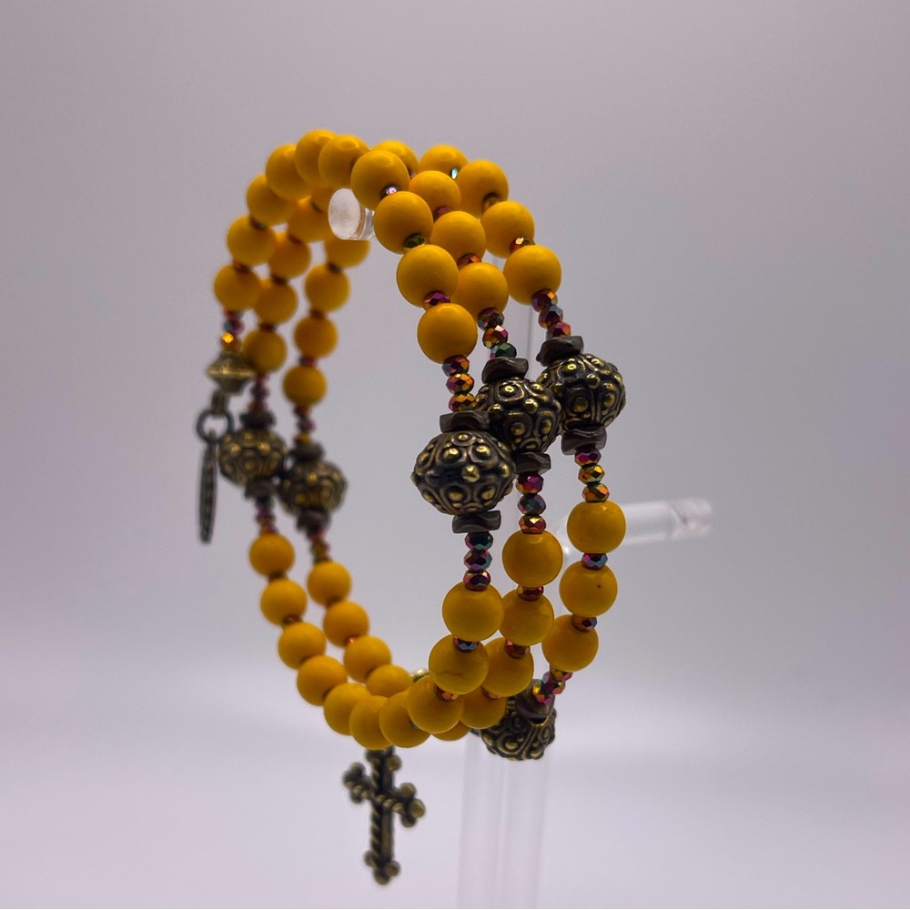 Handmade matte pearl Rosary Memorywire Bracelet Antiqued Brasstone Cross & Medal